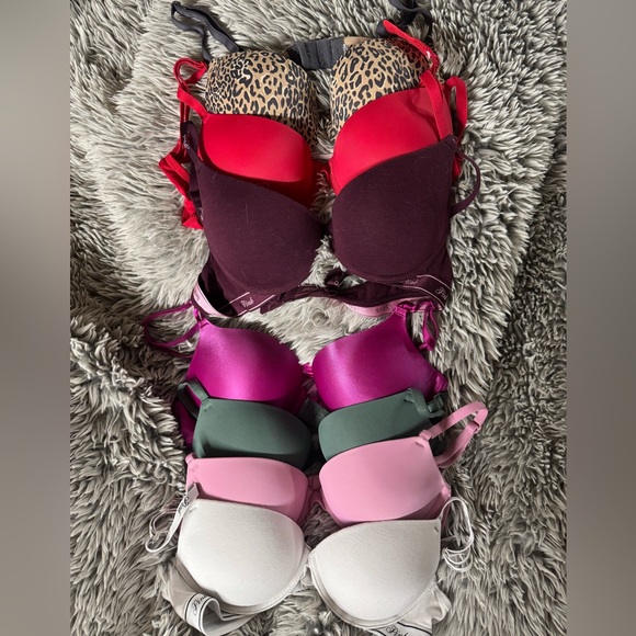 7 BRAND NEW VS push up and super push bras (no tags) pls read details :) - Picture 1 of 1